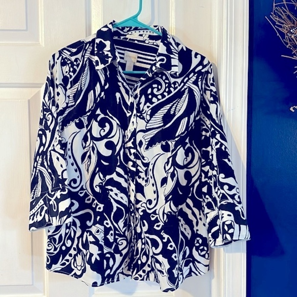 Women’s Chico’s Black & White 3/4 Sleeve Floral Button Up Blouse Size 1 US M - Picture 2 of 6
